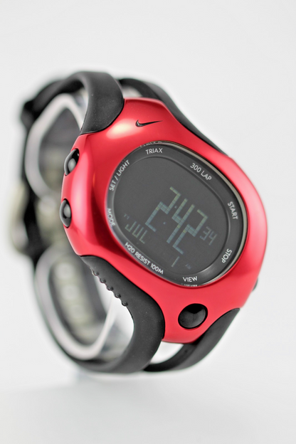 NIKE TRIAX SPEED 300 WATCH--WR0101